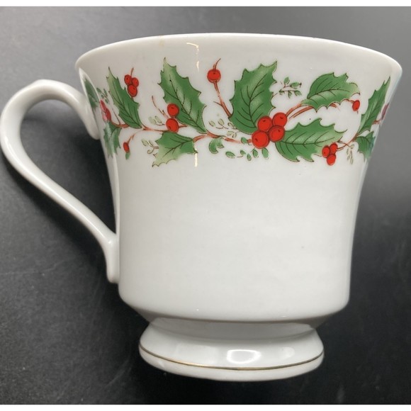4 China Pearl Fine China Noel Holly Berry Christmas Teacup & Saucer Set Holidays - Picture 5 of 9